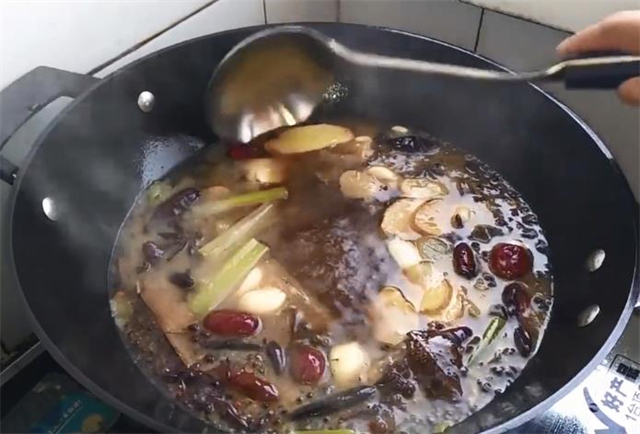油泼辣子|想吃麻辣烫菜不用出去买,手把手教你做出来,不用任何火锅底料