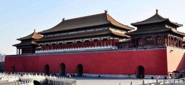 隆宗门|北京故宫匾额上有一根箭，为何200多年不敢摘掉，谁留下的？