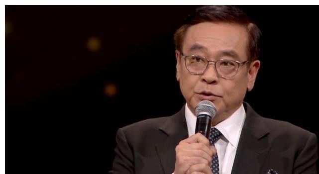 惠英红放低姿态求角色,尔冬升呼吁良性竞争,彰显演员导演真本色