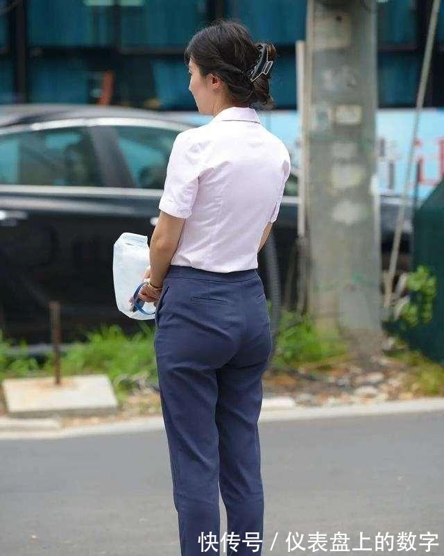 瑜伽裤 甜美时尚的瑜伽裤穿搭让人眼前一亮，带来完美的格调感，休闲俏皮！