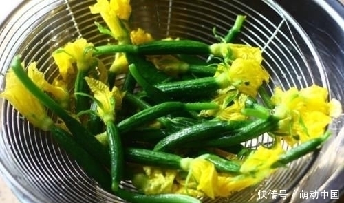 膳食纤维|这菜比“泻药”都刮油,每天炒一盘,肚子越吃越瘦,腰围也变细了