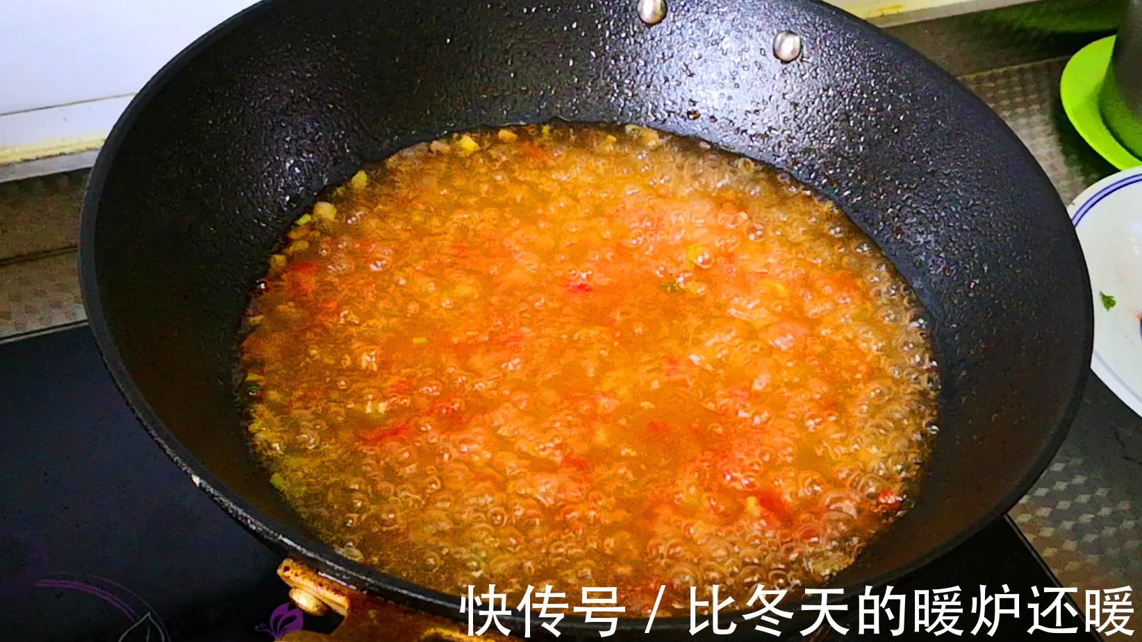 做疙瘩汤别加水搅了，教你一招，疙瘩又小又均匀，好吃好喝好消化