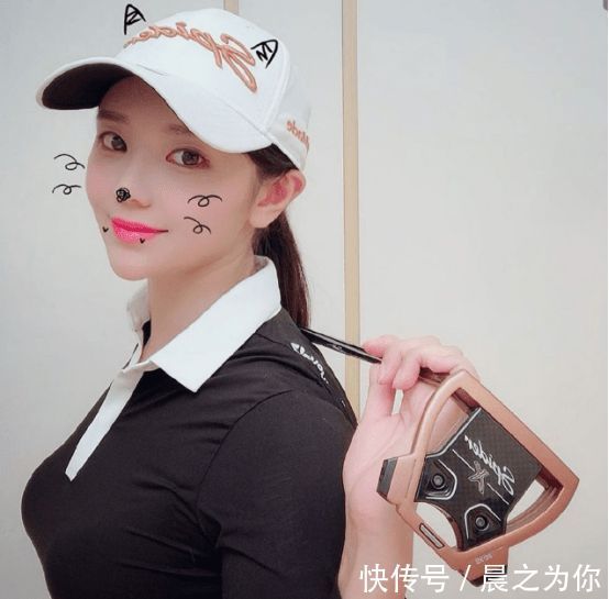 美女|高尔夫美女,健身追捧者,柯基臀靠深蹲打造