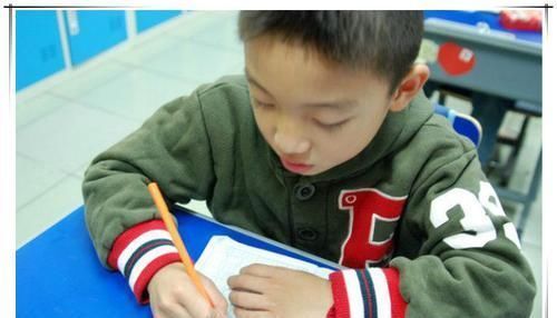 行云流水|学霸抄写文言文走红,书写行云流水,老师连连称赞满分值得传阅