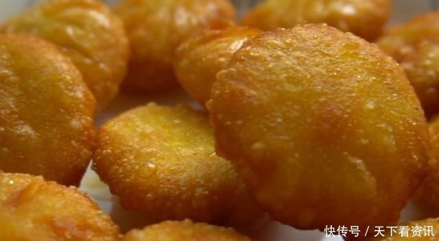 炸糖糕|炸糖糕时，开水烫面大错特错，教你这个做法，个个空心不破皮