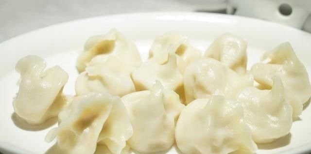 立秋后这个菜要常吃,富含维生素A,拿来包饺子,比韭菜茴香都香