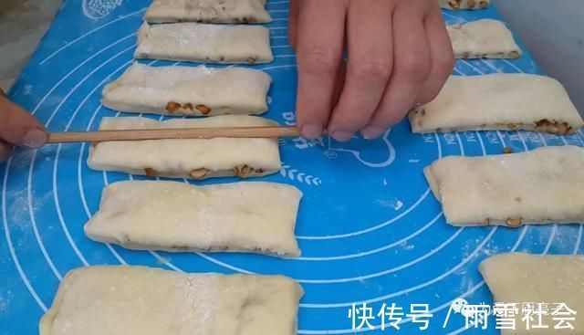 包子|早餐别烙饼吃包子了,教你新吃法,香酥又松软,比面包烧饼还好吃
