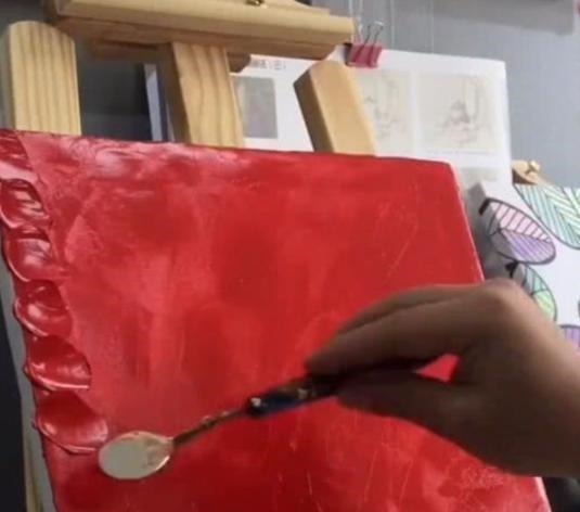 绘画|美术生被指责浪费颜料,只用红色作画,看到成品后老师都得跪下!