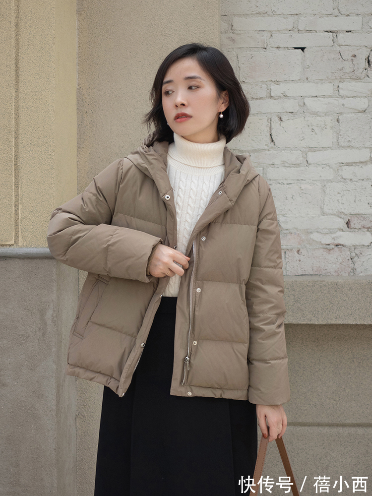 小姐姐 今年流行这4种“羽绒服”,搭配牛仔裤、半身裙时髦又洋气