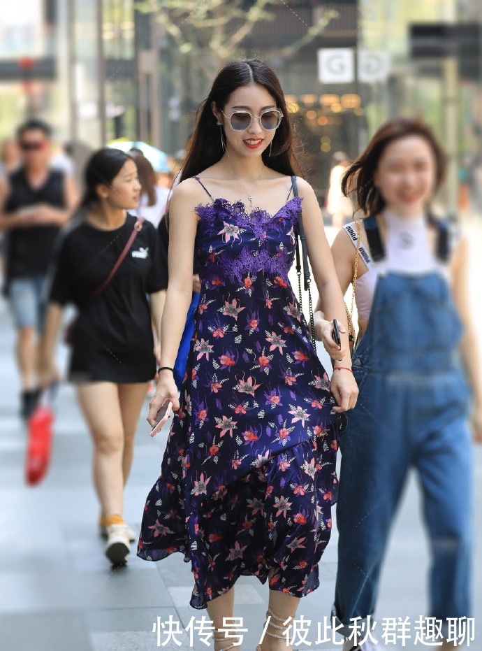 穿出|连衣裙让你尽显时尚优雅,更穿出柔美的女人味