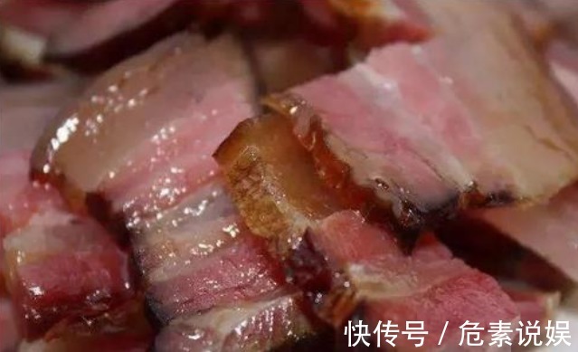 竹笋|腊肉不能直接炒，先做这3步，出锅又香又嫩，不咸不油腻，真好吃