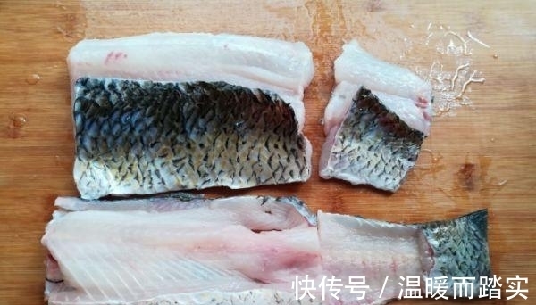 鱼泥|孩子想吃鱼丸,别总买着吃,自己做干净卫生,没有添加更健康。