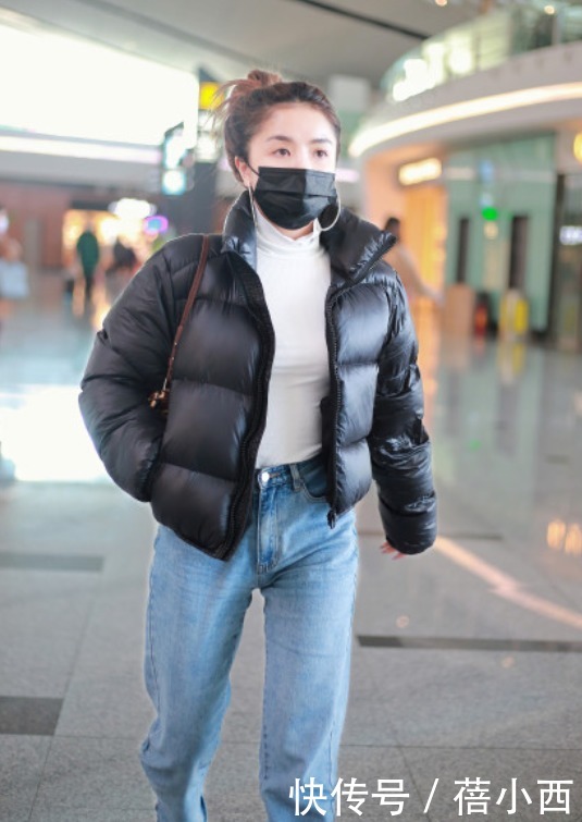 安崎|一直以为小个子女生没气场,看了安崎的机场新照,会穿真的很重要