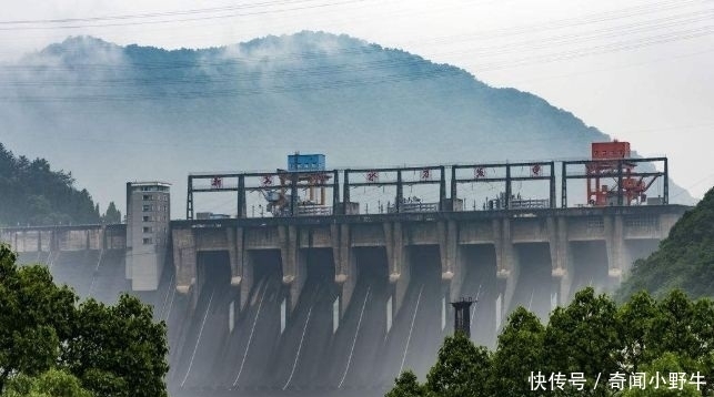 为建水电站，不惜淹没两座千年古城，迁移30万民众，今下场可惜