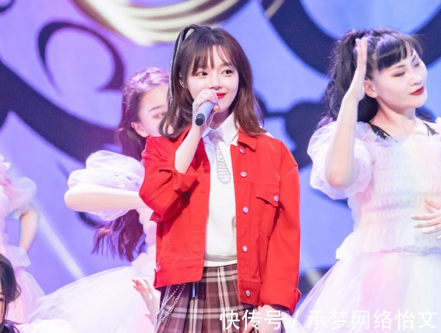 女歌手|《中国好声音》模式有变，四位大咖导师各配一位高颜值女歌手助教