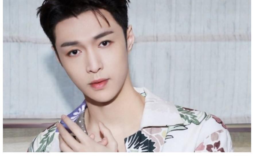 馅饼|张艺兴虽然现在已经挺红了，但他还是缺少一个真正大爆的契机