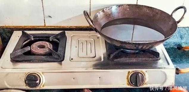 看起来|印度究竟脏不脏?小伙实拍印度家庭的厨房,环境令人看一眼就想走