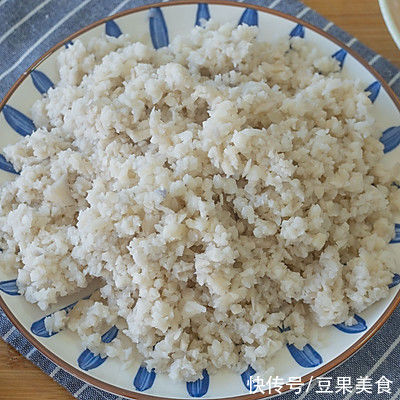 吃一次就上瘾的珍珠莲藕丸子