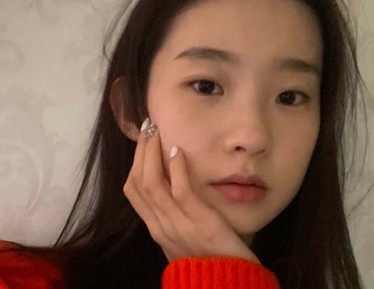 硬糖成员美甲，陈卓璇黑白配，看到希林娜依：不配拥有！