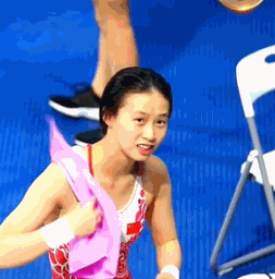 |全运会跳水严重失误！场面太搞笑，裁判们商量半天：0分！