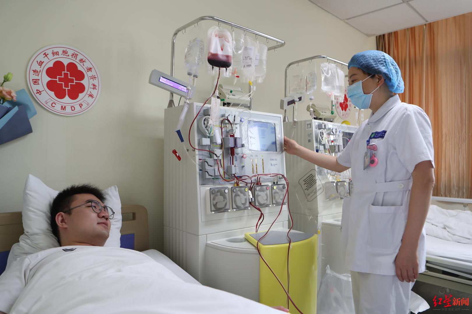 胸外科|四川省人民医院90后博士医生入职一个月，为2岁患儿捐献造血干细胞 ?