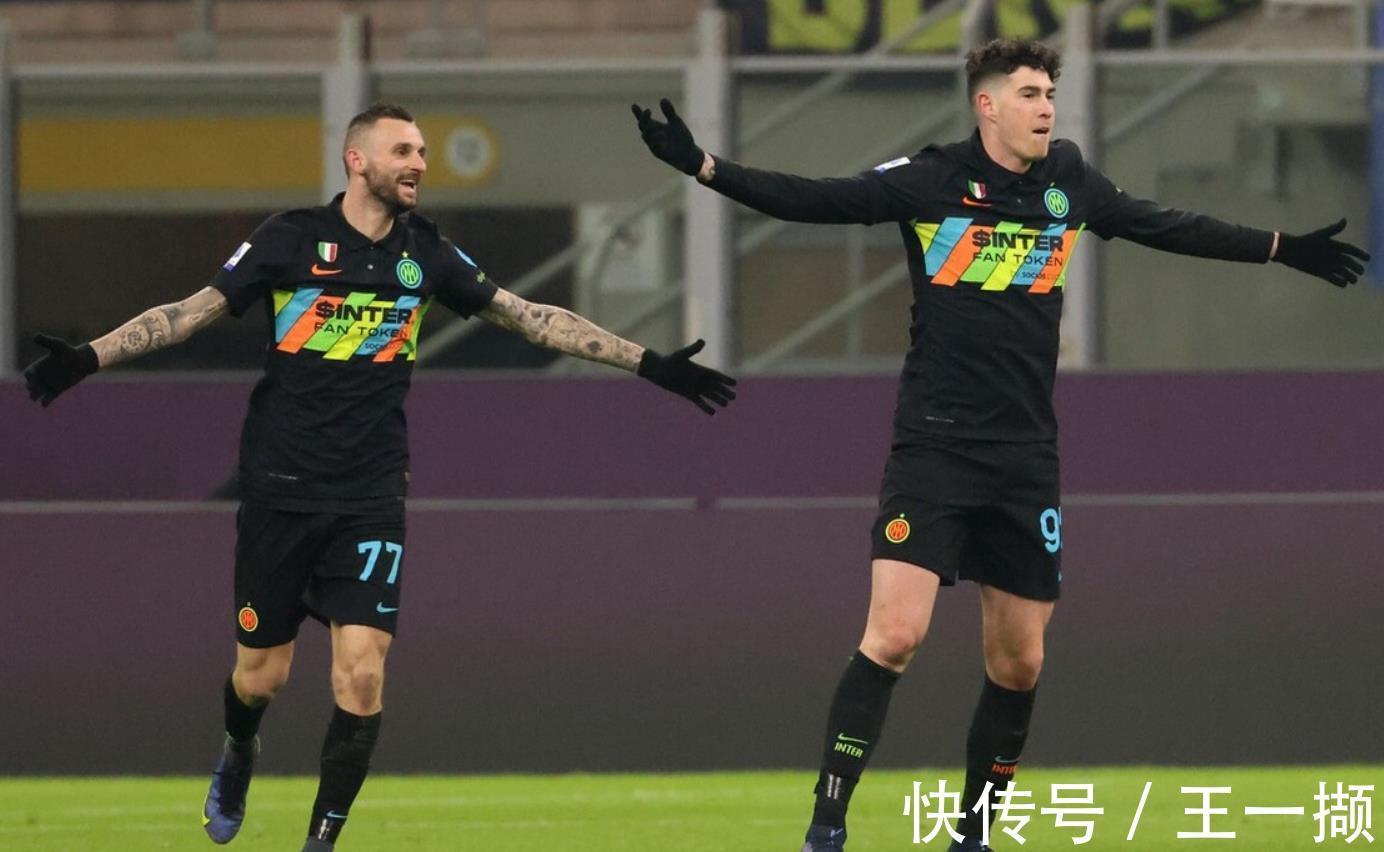 国米|2-1!小因扎吉神了!国米继续狂飙:8连胜领跑,领先米兰1分