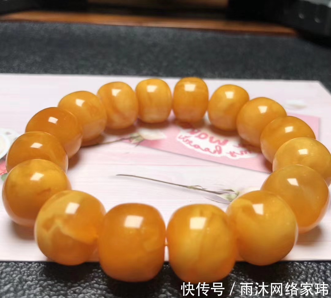 蜜蜡|收藏蜜蜡怎么选?想收藏琥珀蜜蜡的快来看看