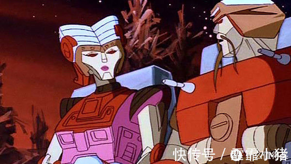 bet擎天柱的一生挚爱:变形金刚网飞限定 塞伯坦之战艾丽塔