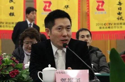 成钢|芮成钢重出江湖:论一个“男外围”的倒掉