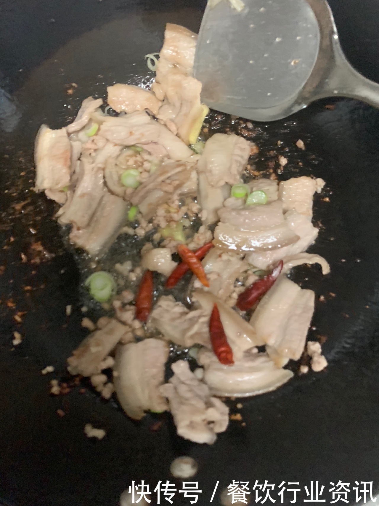 收藏|正宗东北名菜,五花肉白菜炖粉条,还不会的小伙伴们快收藏起来!