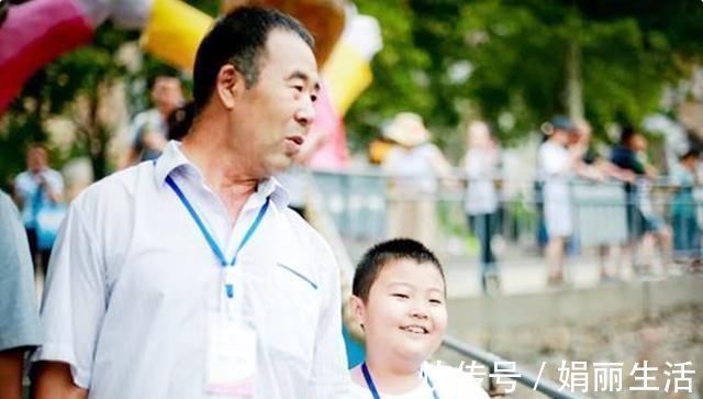 航航|“奶奶,你为什么不住在我们家呀”6旬老人的回答,值得深思