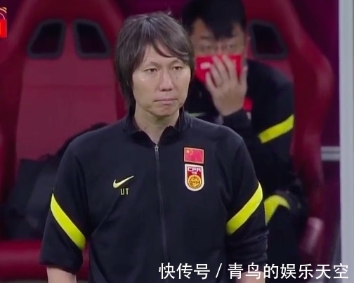 李铁|CCTV深夜23点直播国足决战日本,李铁赛前单独训话1米70中场奇兵