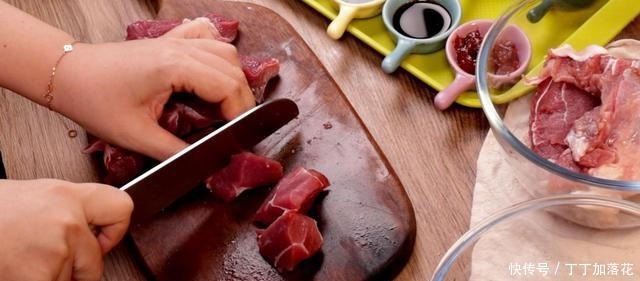 秘制红烧牛肉面,一碗端到你面前,顿时饥肠辘辘了