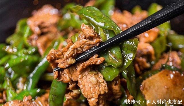 炒猪肉,先放盐先放酱油很多人容易做错,难怪猪肉又硬又柴