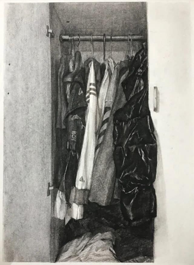 纸本炭笔|赏析中央美术学院2020届基础部素描作品欣赏