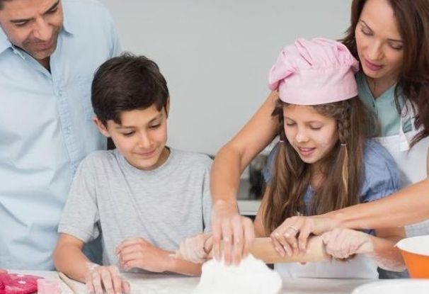 孩子|家里再穷,也最好要给孩子买3种东西,不然会让孩子变自卑