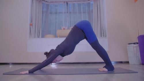 运动|生过孩子肚子上好多赘肉，不好意思照镜子，产后如何快速瘦身？