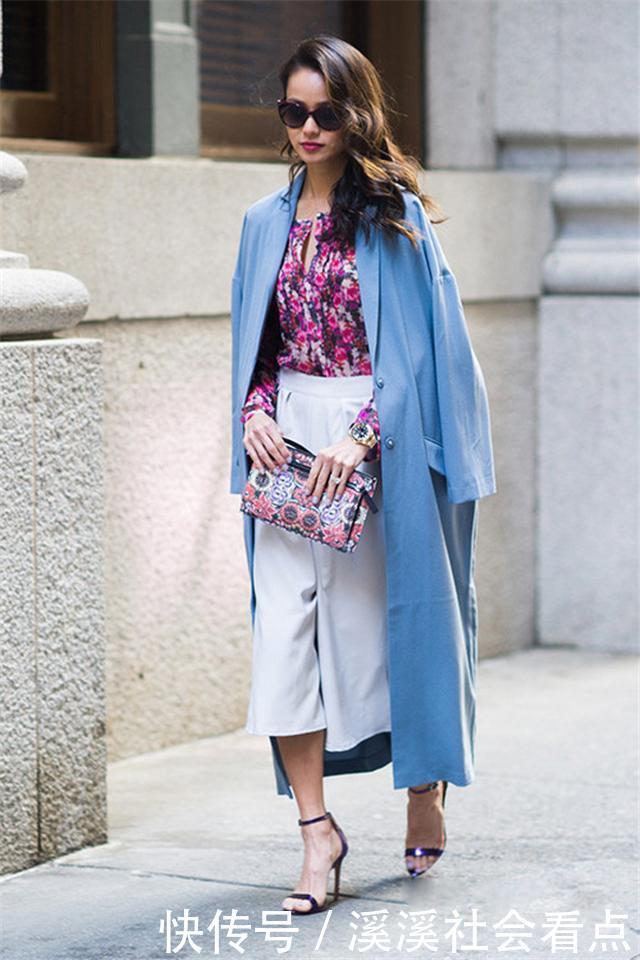 今年流行的“雾霾蓝”风衣,配上这5种“内搭”,洋气显瘦又高级