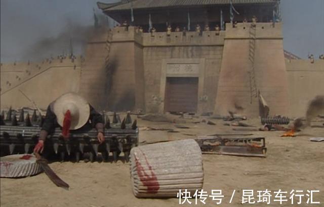 杨角风&赤发鬼刘唐:脑袋被门挤了的头号江湖混子,生来可笑,死后可悲