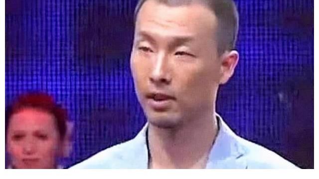 《非诚勿扰》小伙月薪5千,女嘉宾连灭20灯,孟非:他身价200亿