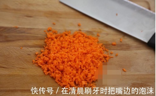 鲜嫩|早餐鸡蛋的新吃法，鲜嫩好吃，十分钟上桌，给孩子做正好