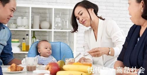 宝宝|宝宝没过二岁,这六种辅食别碰,儿科医生:会让孩子脾胃越来越弱