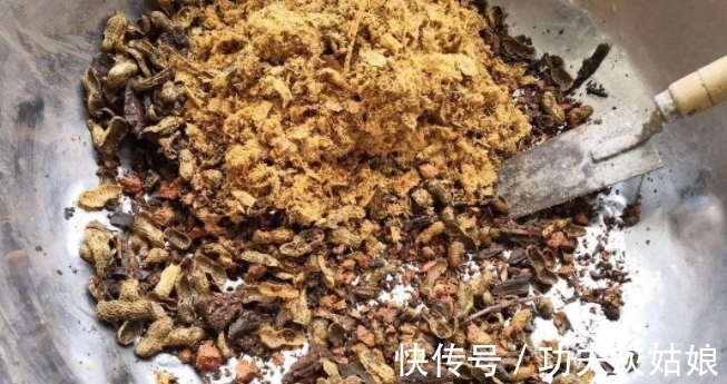 别发愁,养花不会施肥啦,用这3样有机肥,好用又不烧根