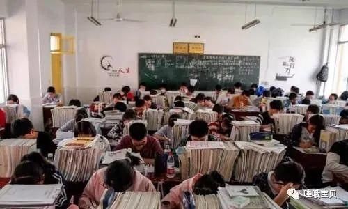 中国学生有多累？7张图带你了解学习日常