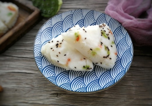 大米别只用来蒸米饭,用它做糕点,软糯香甜,米香味十足,真好吃