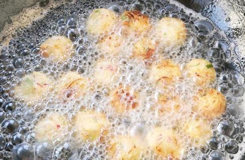 外酥|炸萝卜丸子，记住这3点，外酥里嫩，不散不回软，比肉丸子还好吃