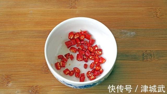 秋冬交替,最该吃这蒸菜,鲜嫩营养好吃不贵,不燥不热顺利过寒冬