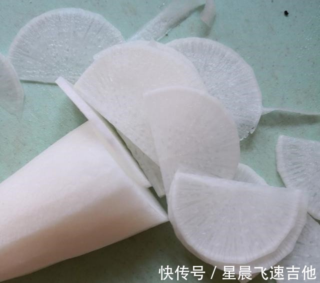 冬天碰到这食材，我从不手软，买来炖汤喝，营养又滋补，别不懂吃！