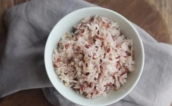 便秘|大米加这两样东西一起煮,常吃脸色红润还预防便秘,女性尤其要吃