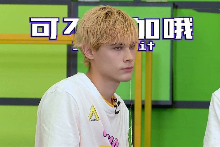 利路修为回家能有多努力?采访假装中文不好,换“马甲”参加比赛